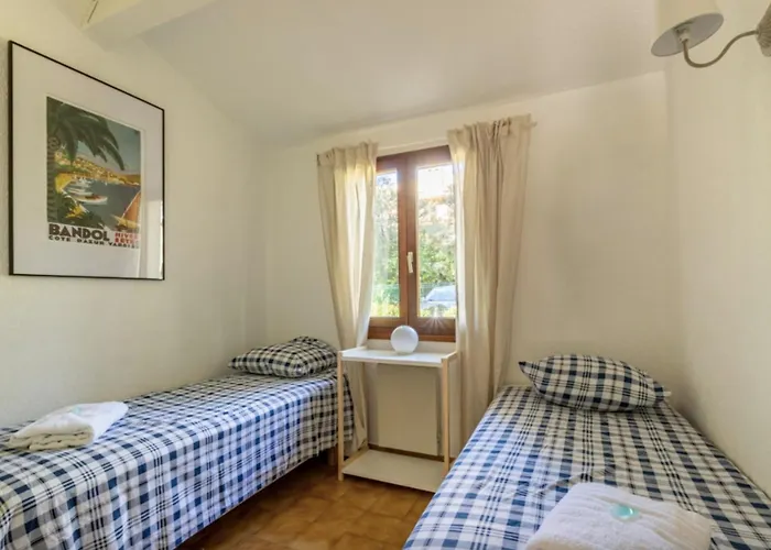 Apartmán Superb With Terrace And Private Pool *